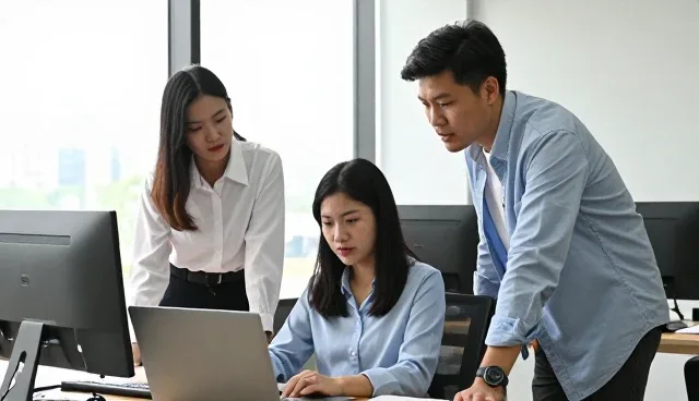网站维护中的技术支持如何影响业务发展趋势